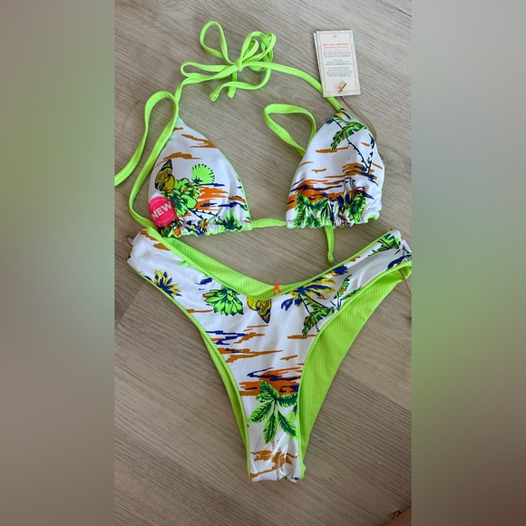 Maaji reversible bikini - Picture 2 of 3